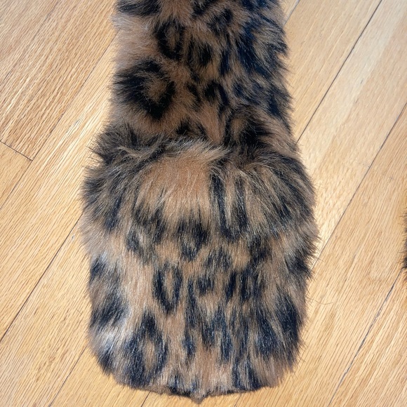 Spirithoods - Leopard Faux Fur Hood - One Size - Picture 4 of 8